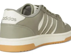 adidas Kids Turnaround Basketball Shoes (Big Kid)