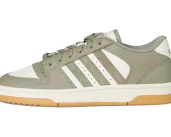 adidas Kids Turnaround Basketball Shoes (Big Kid)