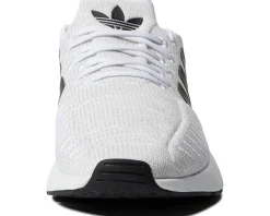 adidas Originals Kids Swift Run 22 (Big Kid)
