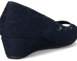 Bandolino Candra Women's