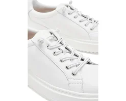 Blondo Greer Women's