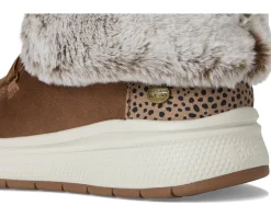 BOBS from SKECHERS Hands Free Slip-ins Skip Cute Wave - Fur Fancies Women's