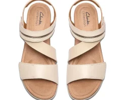 Clarks Kacha Wave Women's