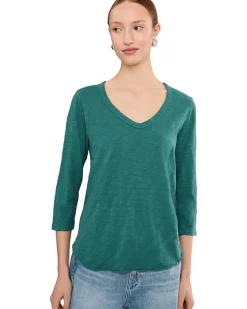 Mod-o-doc 3/4 Sleeve V-Neck Curved Hem Tee Shirt Women's
