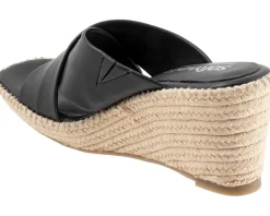 SoftWalk Hastings Women's