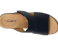 Trotters Roxine Women's