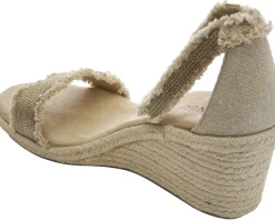Vaneli Layry Women's
